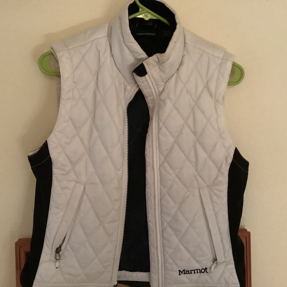 Marmot down vest small